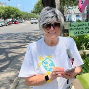 Meet your Posher, Alyce